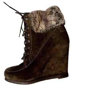 Brown Faux Fur Lace-Up Wedge Booties – Size 9